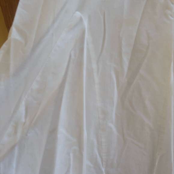 100% Cotton white fully lined drop pleated skirt. Excellent condition - Picture 4 of 5